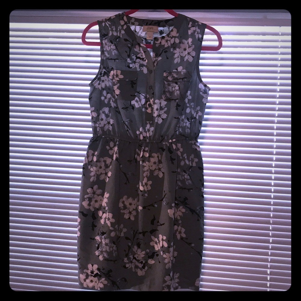Sleeveless petite flower print dress